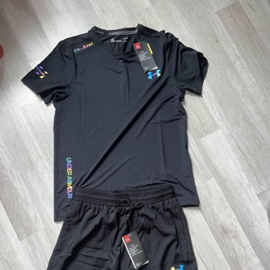 Under armour ensemble