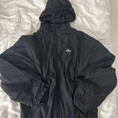 Giacca con cappuccio Lacoste nera