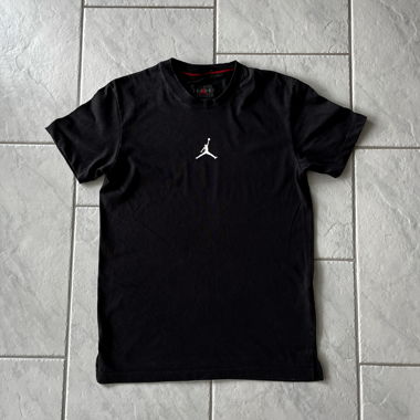 Air Jordan t-shirt size S