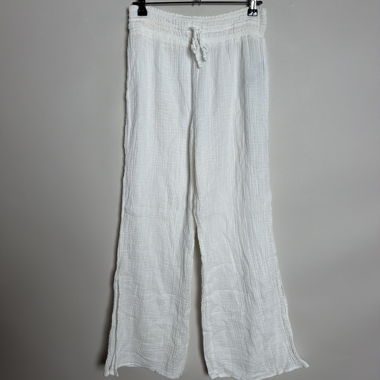 Abercrombie & Fitch white pants