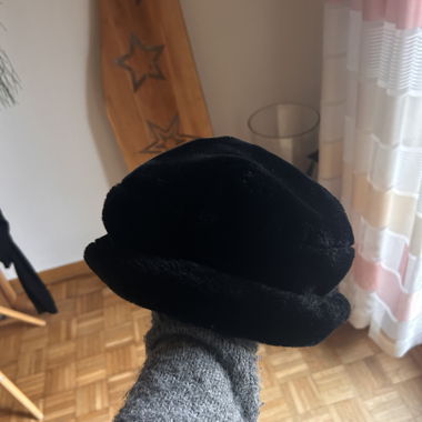 Chapeau en peluche noir