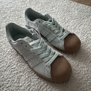 Adidas Superstar Sneakers