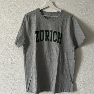 T-shirt grigio Brandy Melville, Taglia M/L