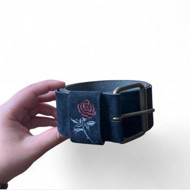 Cintura larga in pelle scamosciata nera (si adatta a girovita 115-130cm)