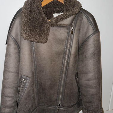 zara jacke