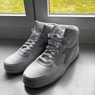 Sneakers alte bianche Adidas
