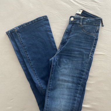 Jeans a zampa alta vita – Denim aderente Gr. 34