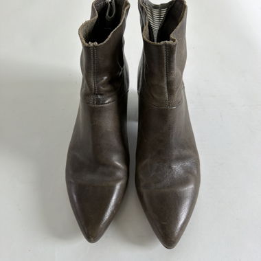 Braune Lederschnürstiefeletten