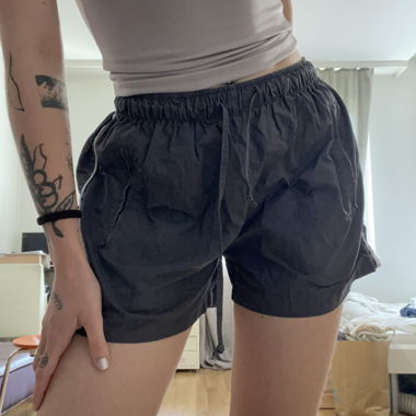 Subdued Shorts