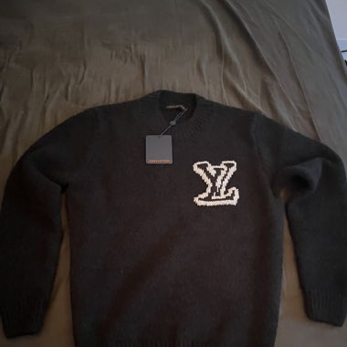 LV Sweater