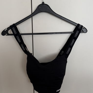 Crop top sportivo più forte