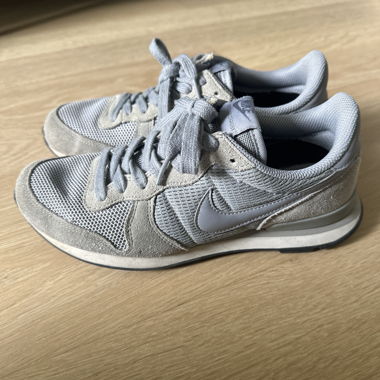 Nike Air Vortex 39