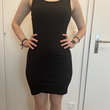 Kleid Mango