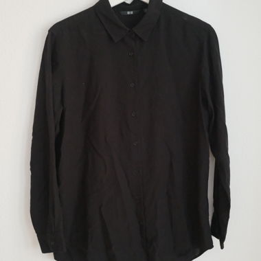 UNIQLO Black Shirt