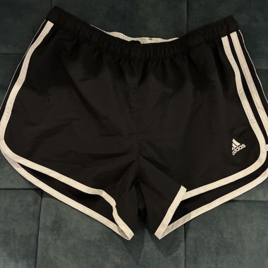 Pantaloncini sportivi adidas