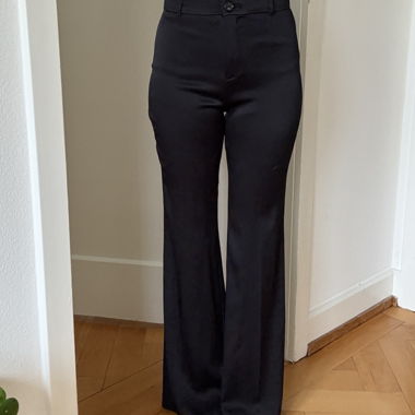 Schwarze Hose Straight Cut
