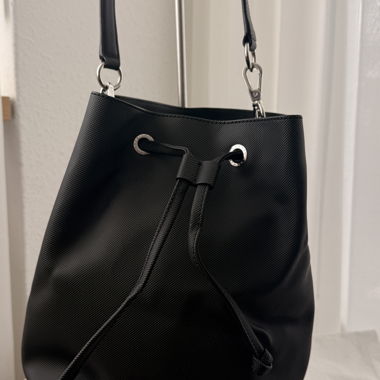 Pochette Lacoste noire