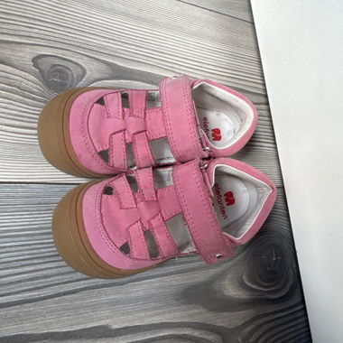 Sandales enfants roses