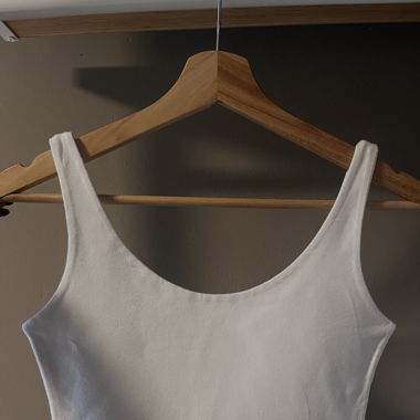 white crop top brandy melville
