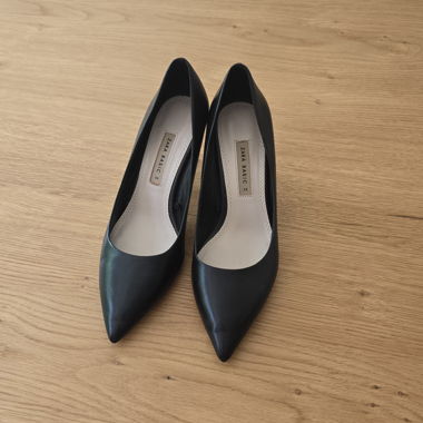 Pumps 
