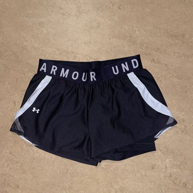 Short de sport Under Armour noir taille M