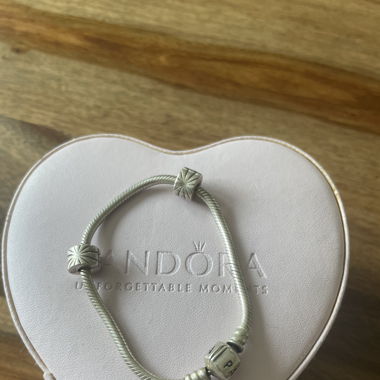 Bracelet Pandora avec deux clips 