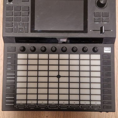 Akai force in vendita
