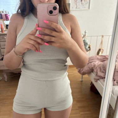 Ensemble débardeur côtelé et shorts
