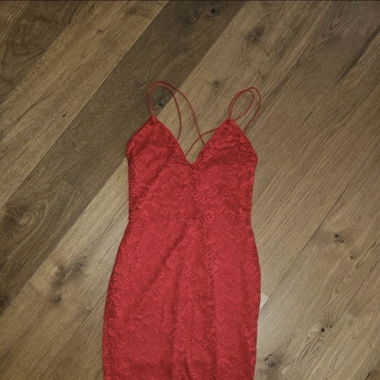 Rotes Spitzenkleid Gr 36