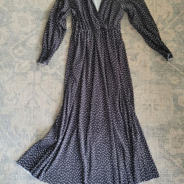 Elegantes, langes Punkte Kleid 