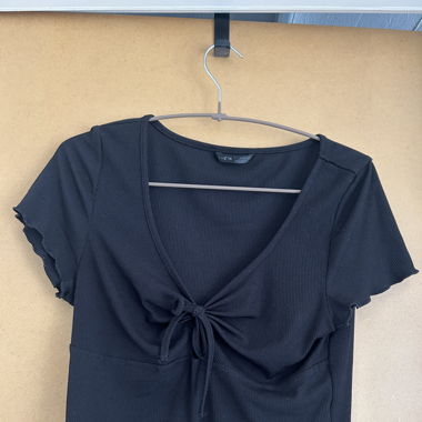 Lot de 2 top noir et blanc 