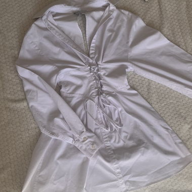 Abito bianco di Bershka