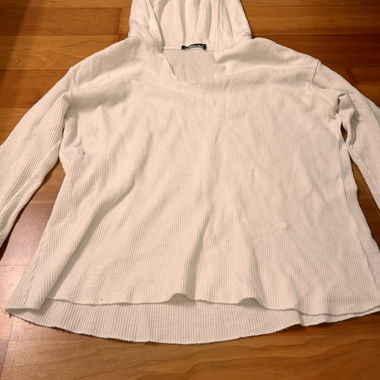 White long-sleeve shirt with hood