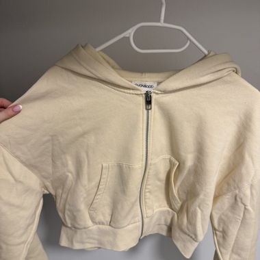 Beiger Cropped Hoodie