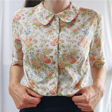 Blusa vintage romantica a colletto Peter Pan floreale