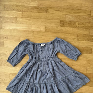 Kleid off shoulder