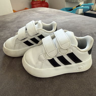Baskets Adidas pour enfants