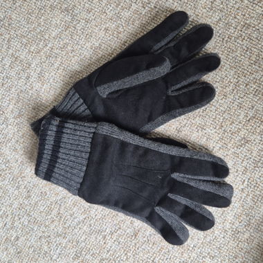 Black Gloves