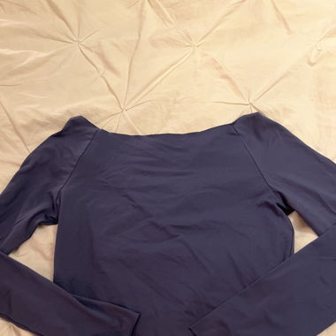 Offshoulder Top