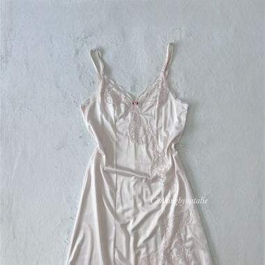 Vintage Pink Nylon Slip (S/small M)
