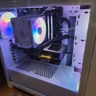 Gaming-PC Weiss