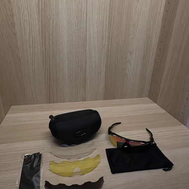 Occhiali da sole sportivi Oakley