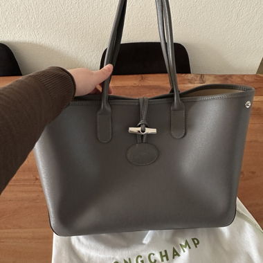 Longchamp Shopper in grau