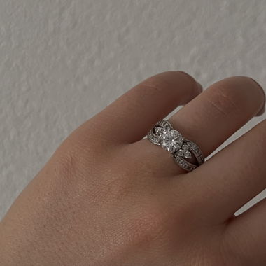Sterling Silver Zirconia Ring