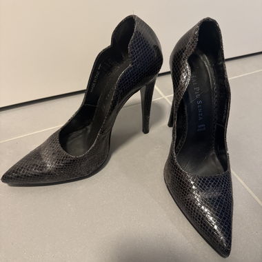 Black Leather Pumps