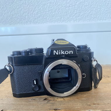 Analoge Spiegelreflexkamera Nikon FE
