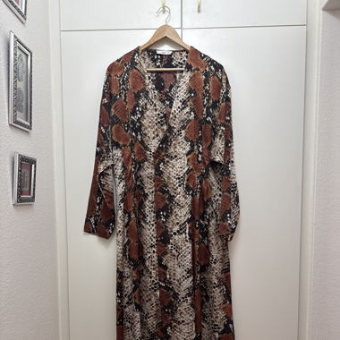 Robe pitonnée 