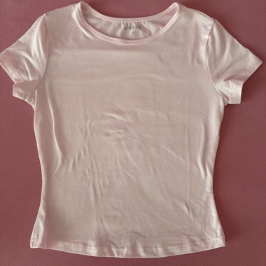 T-shirt rosa di SHEIN
