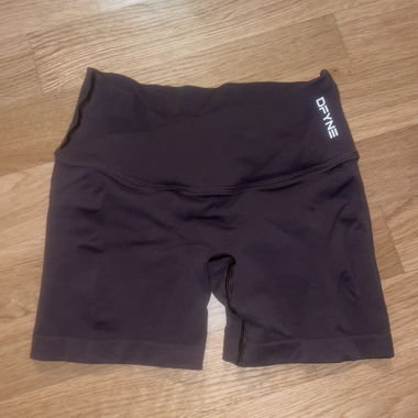 DFYNE - Vision shorts espresso 4.5 