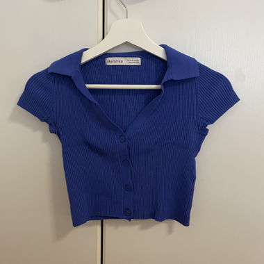 Blue crop top 